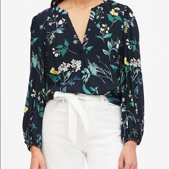 Banana Republic Tops - Banana Republic ECOVERO Puff-Sleeve Blouse